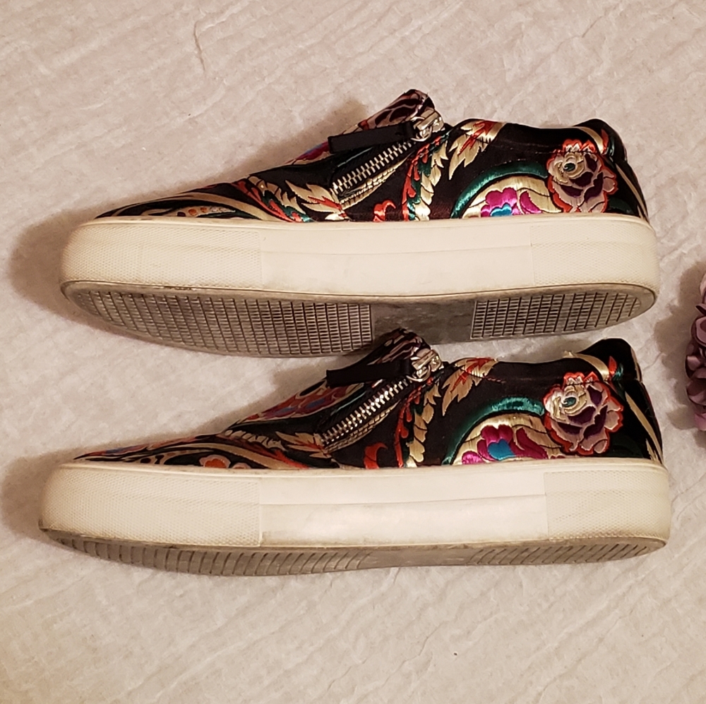 Steve Madden Geary Embroidered Sneakers sz 8 - Picture 7 of 14